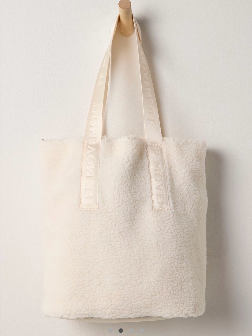 Free People Slopes Sherpa Bucket Bag NWT - Picture 2 of 2